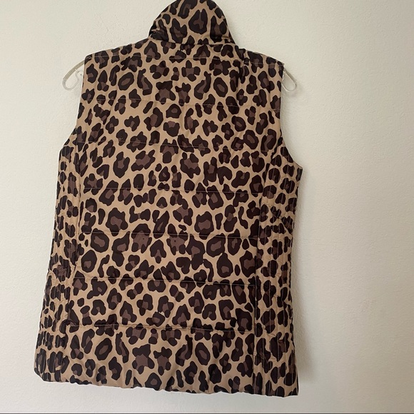 NY&Co Leopard Puffy Vest - Picture 2 of 3